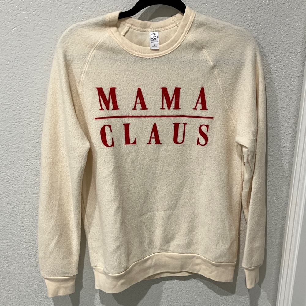 Mama Claus crewneck sweatshirt size S